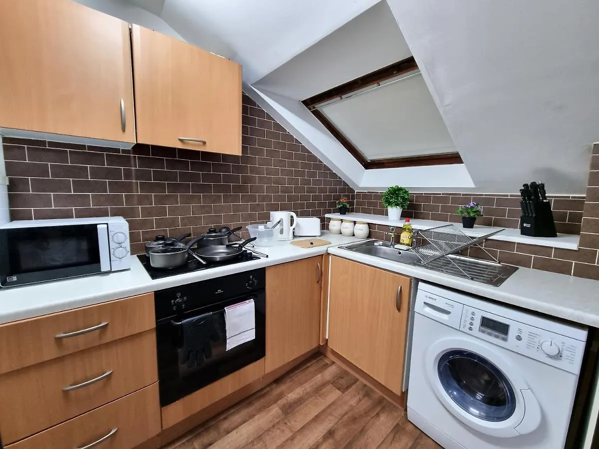 *F1*5Gh* Setup For Your Most Relaxed & Amazing Stay + Free Parking + Free Fast Wifi * Leeds